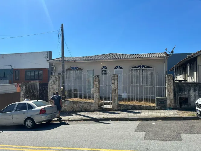 CASA PARA VENDA EM FLORIANÓPOLIS/SC