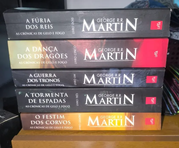 Coleção Livros George Martin - Crônicas do Gelo e Fogo