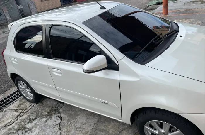 Toyota Etios X Plus 1.5 Flex 16V 5P Mec. 2020