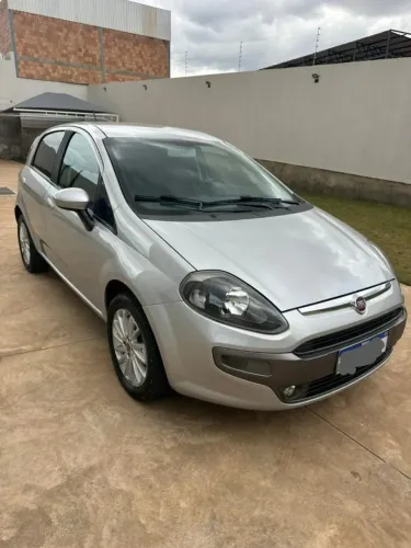 Fiat Punto Essence 1.6 Flex 16V 5P 2016