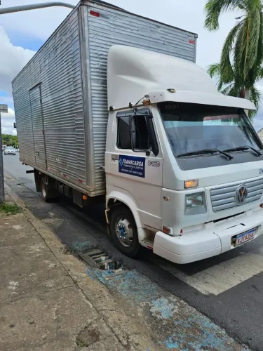Caminhão Volkswagen MWM 850