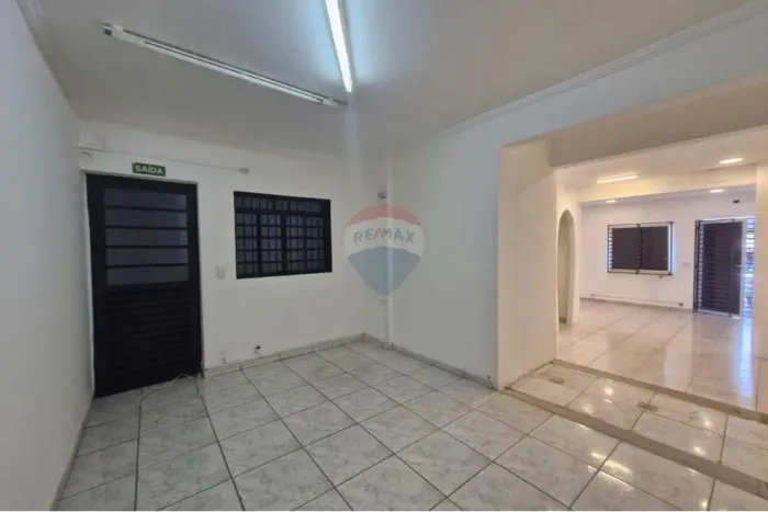 Sala comercial para alugar R$ 4.000/Mensal - Centro - Vinhedo