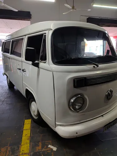 Volkswagen Kombi Standard/ Luxo/ Serie Prata 1998