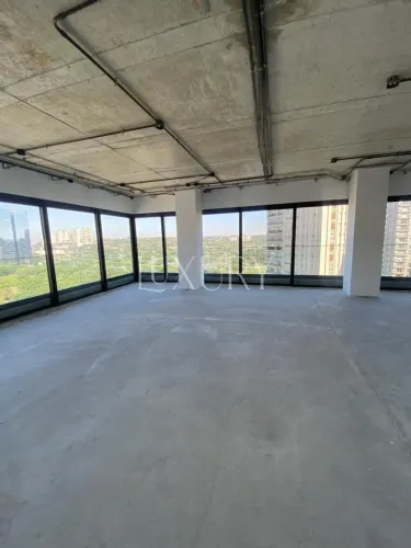 Itaim e próximo aos Clubes e em frente ao Parque do Povo,Apartamento com 4 Suítes à venda,