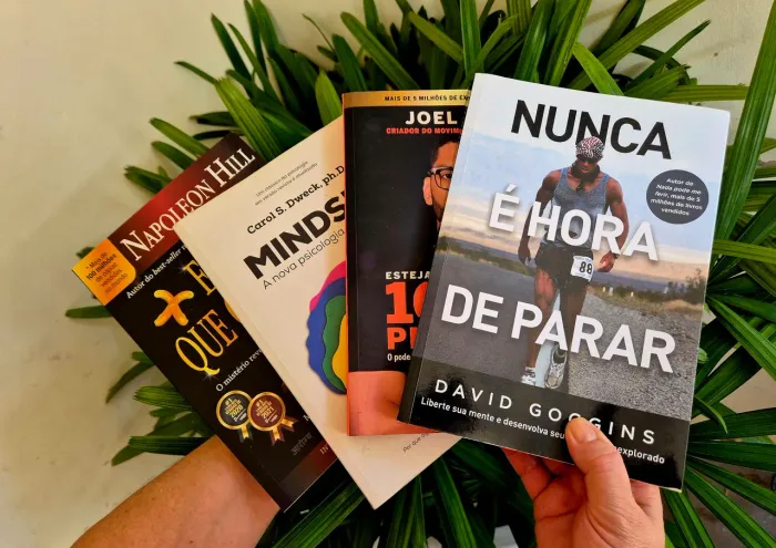 Vendo por unidade. Consulte o título desejado e é só mandar mensagem!