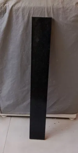 Vendo essa soleira de mármore para porta.