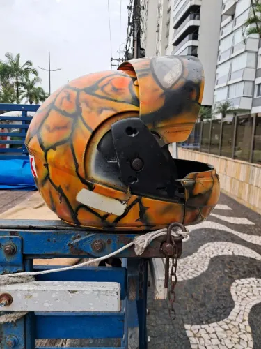 Capacete infantil homem aranha