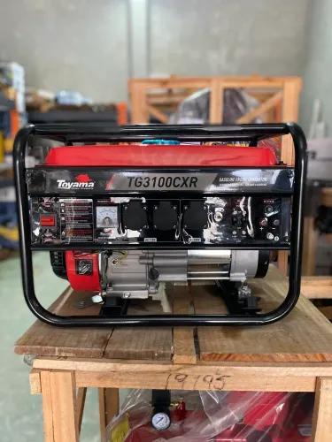 Gerador de Energia 3.1 kVA Motor a Gasolina 220v - Toyama