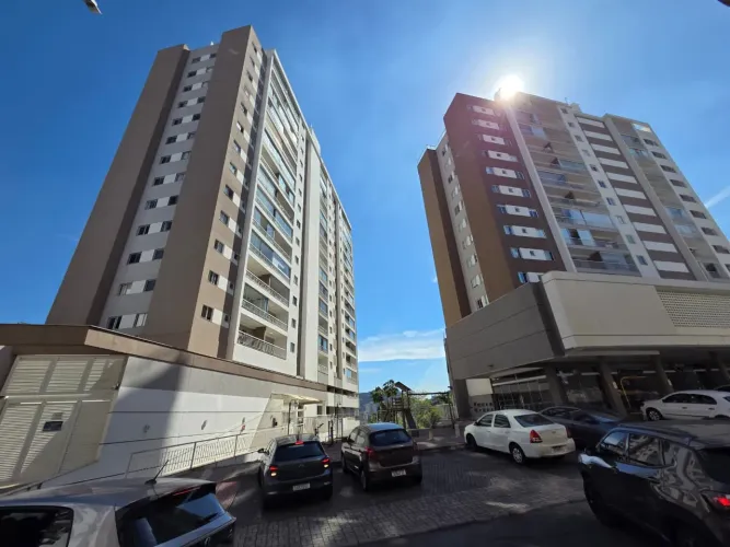Locação - Apartamento de 02 quartos com suíte no Spazio Bom Pastor lindamente montado e pl