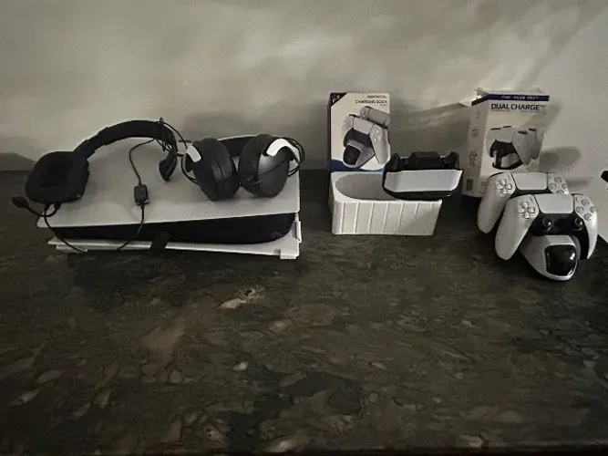 PS5 Completo + 2 Controles + Pulse 3D + Base Carregadora ? Excelente Estado