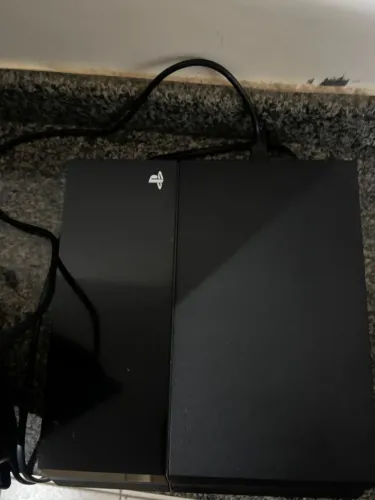 PS4 FAT 500GB 2 CONTROLES