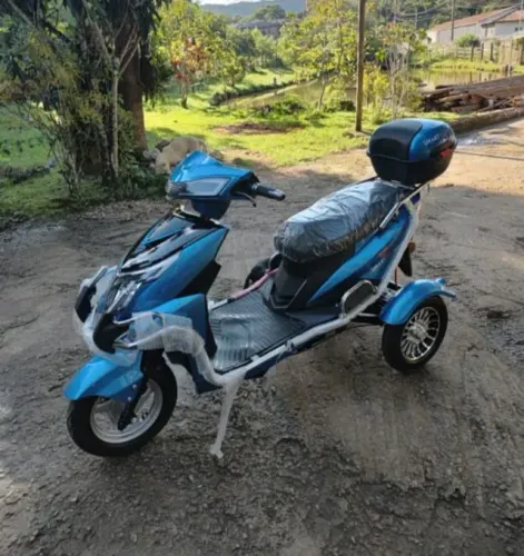 Triciclo Elétrico 1000w azul