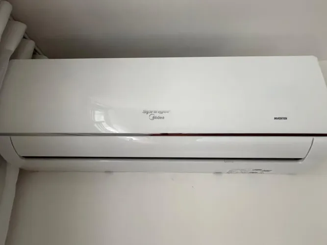 Ar condicionado Midea Split Inverter 12000 BTUs