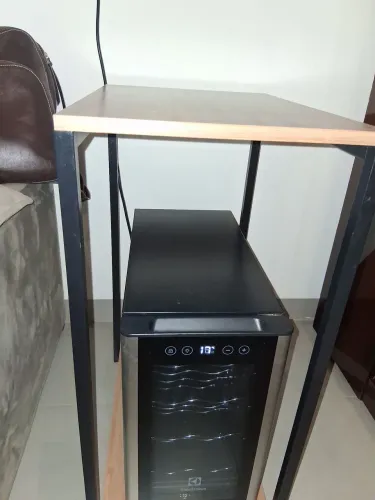 Climatizador de vinhos eletrolux
