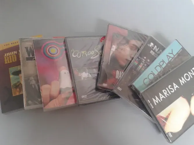 DVDs novos e originais lacrados musicais e filmes e desenhos