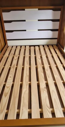 VENDO CAMA DE CASAL + CABECEIRA + 4 GAVETAS LATERAIS R$1.100,00 (sem o colchão)