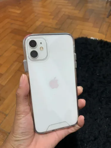iPhone 11/e XR