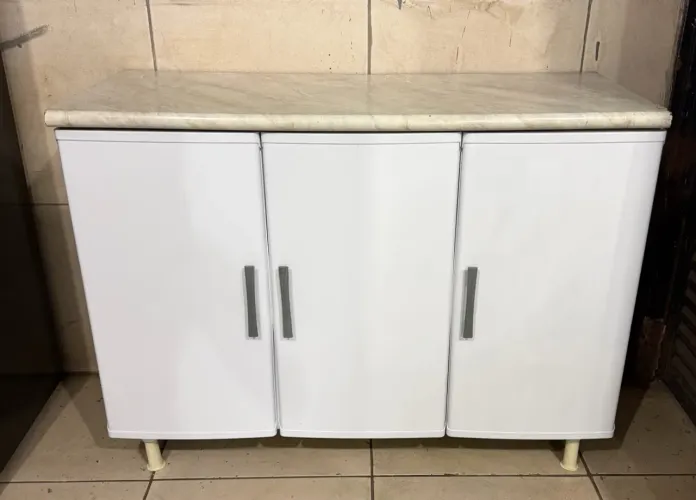 Balcão de cozinha de aço conservado estrutura excelente 