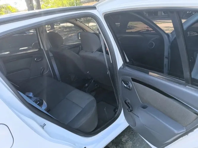 Renault Sandero Expression Hi-flex 1.0 16V 5P 2014