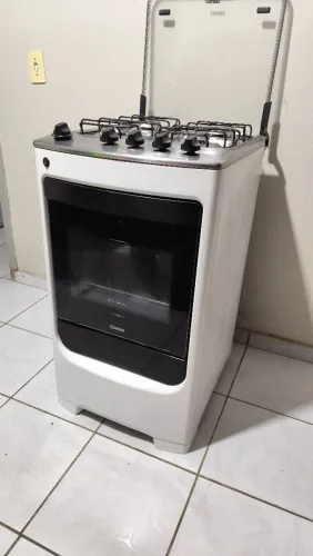 - Vendo"Fogão Consul 4 BocaS - Em ótimas Condições de _USO