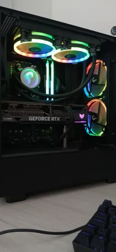 PC GAMER | RYZEN 5700X | RTX 4060TI