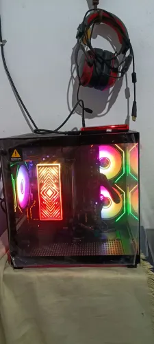 CPU gamer Ryzen 3 3200g com 8gb de ram,ssd128e HD 500