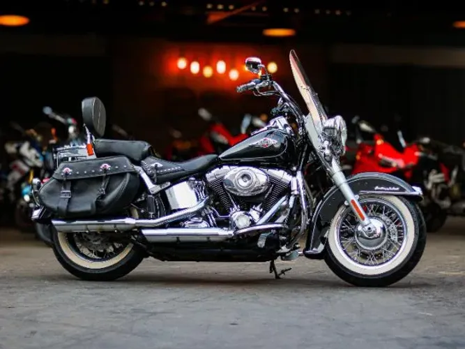 HARLEY-DAVIDSON HERITAGE SOFTAIL CLASSIC FLSTC 1600 cc 