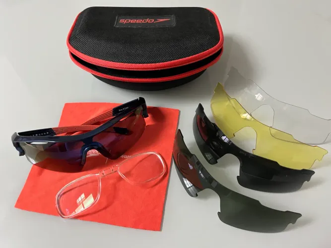 Óculos Speedo ciclismo e corrida
