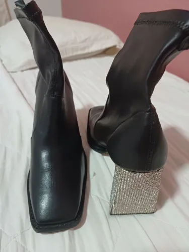Bota santa lolla tamanho 37 usada 2 vezes