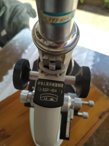 Microscópio Biológico Monocular 