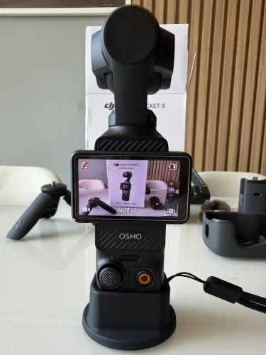 DJI Osmo Pocket 3 Creator Combo