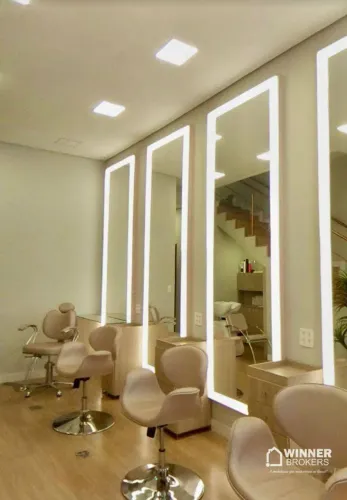 Excelente oportunidade para profissionais da beleza, equipes de noivas, esteticistas ou in