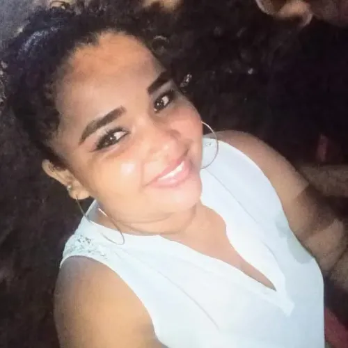  Babá e cuidadora de idoso 