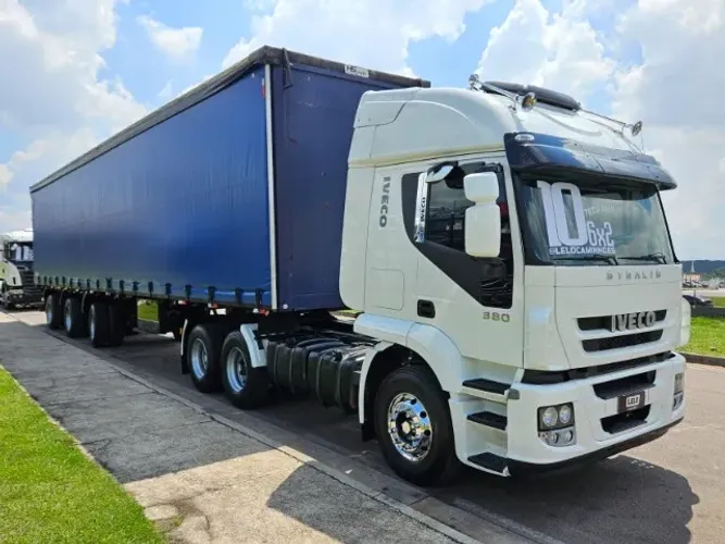 Iveco Stralis 380 6x2 Ano 2010 Manual + Sider Rodofort Ano 2010 Vanderléia 28 plt com pneu
