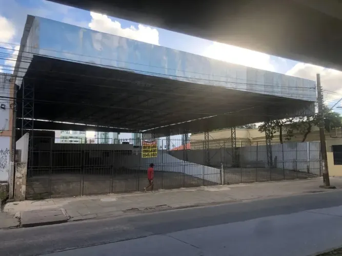 loja av caxangá com 840 metros