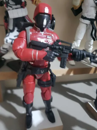 Gi joe Dusty, crimsom guard e cobra ell