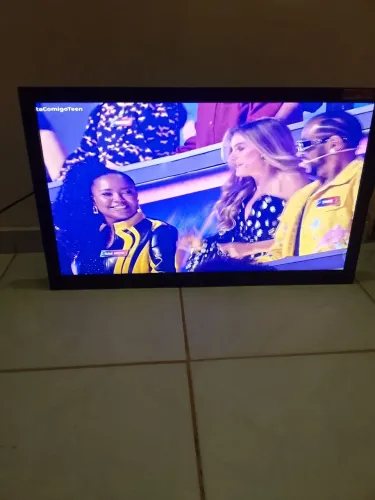 Televisão Led TV 32 polegadas ( NAO E SMART)