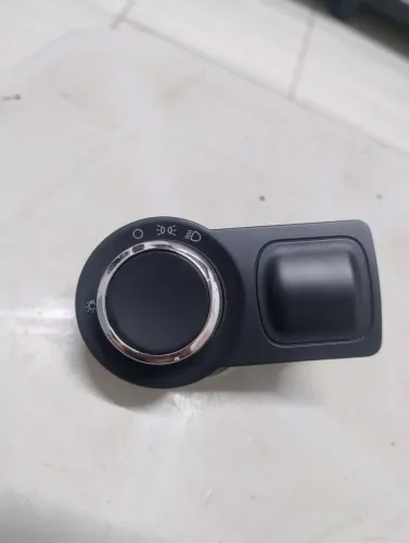 Botão do farol Chevrolet Onix, prisma 2014 a 2019 ORIGINAL