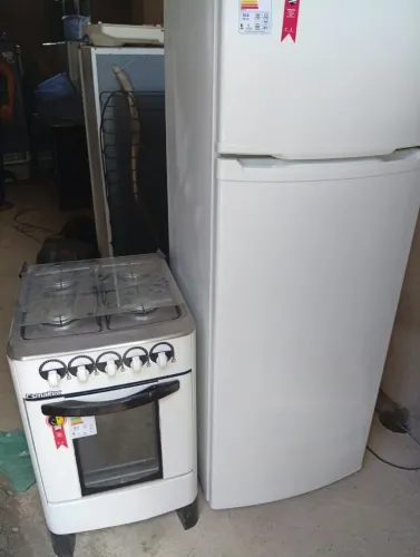 GELADEIRA E FOGÃO