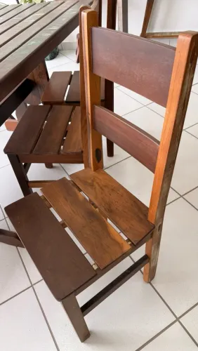 Cadeira de madeira maciça - artesanal e super resistente