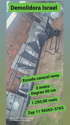 Escada caracol nova