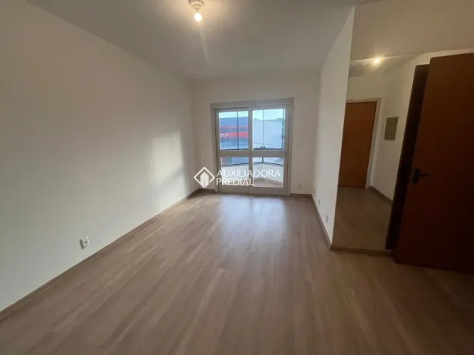 Apartamento Com 2 Quartos, Sacada e Vaga Coberta - Nossa Sra. das Graças/Canoas