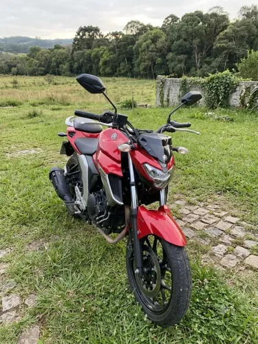 Moto fazer 250