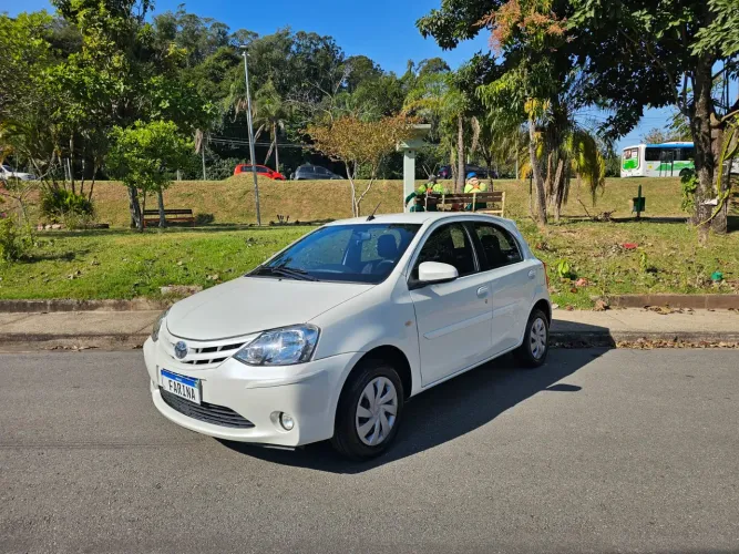 Toyota Etios XS 1.5 Flex 16V 5P Mec. 2017