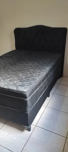 Vendo cama box com colchão e cabeceira 