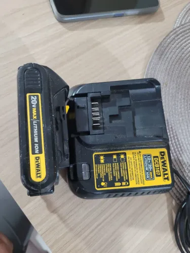 Carregador e bateria 20v dewalt