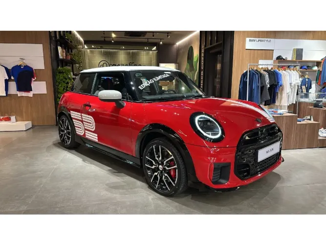 Mini Cooper 2.0 16V Twinpower Gasolina John Works 2P Steptronic 2027