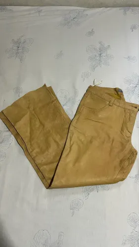 Calça Flare de Couro Legítimo Caramelo 