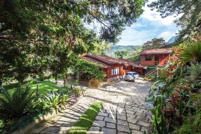 Casa para Venda em Teresópolis, Parque do Imbui, 4 dormitórios, 2 suítes, 3 banheiros, 6 v