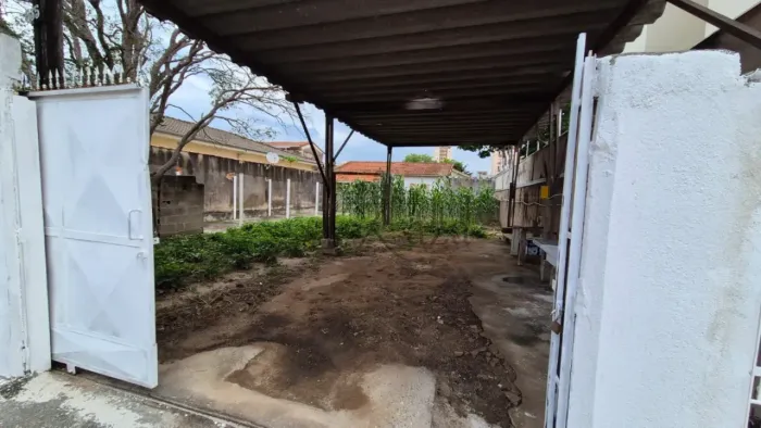 Oportunidade - Terreno com Edícula - Jardim América - 300m².